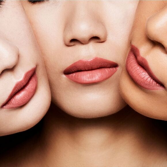 Tom Ford Lipstick in Twist of Fate (Nude Pink) - Picture 6 of 16